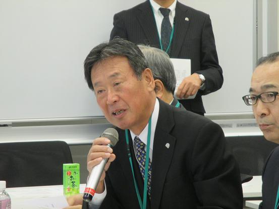 （要望するＡＪ吉田会長）